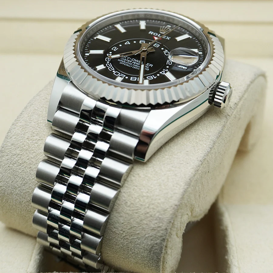 Rolex Sky-Dweller 42mm Stainless Steel 326934 Black Dial - Image 6