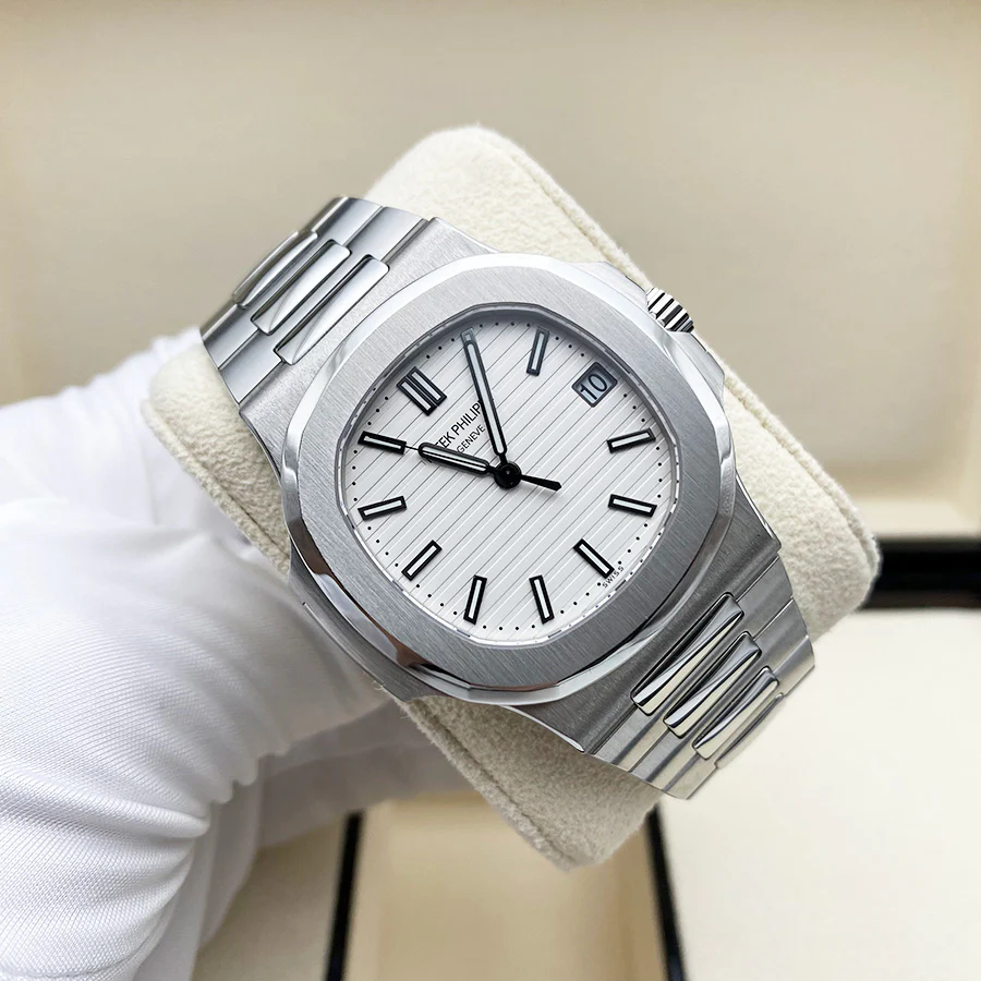 Patek Philippe Nautilus 40mm 5711/1A White Dial - Image 6