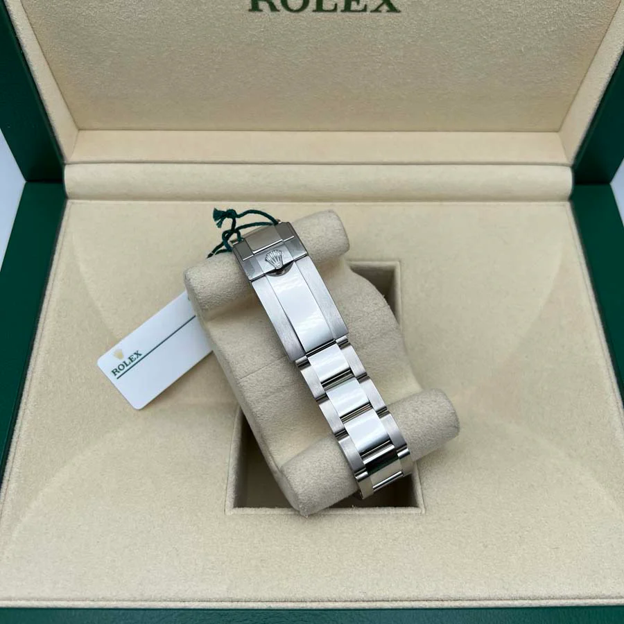 Rolex Yacht-Master 40mm 126622 Rhodium Dial - Image 4