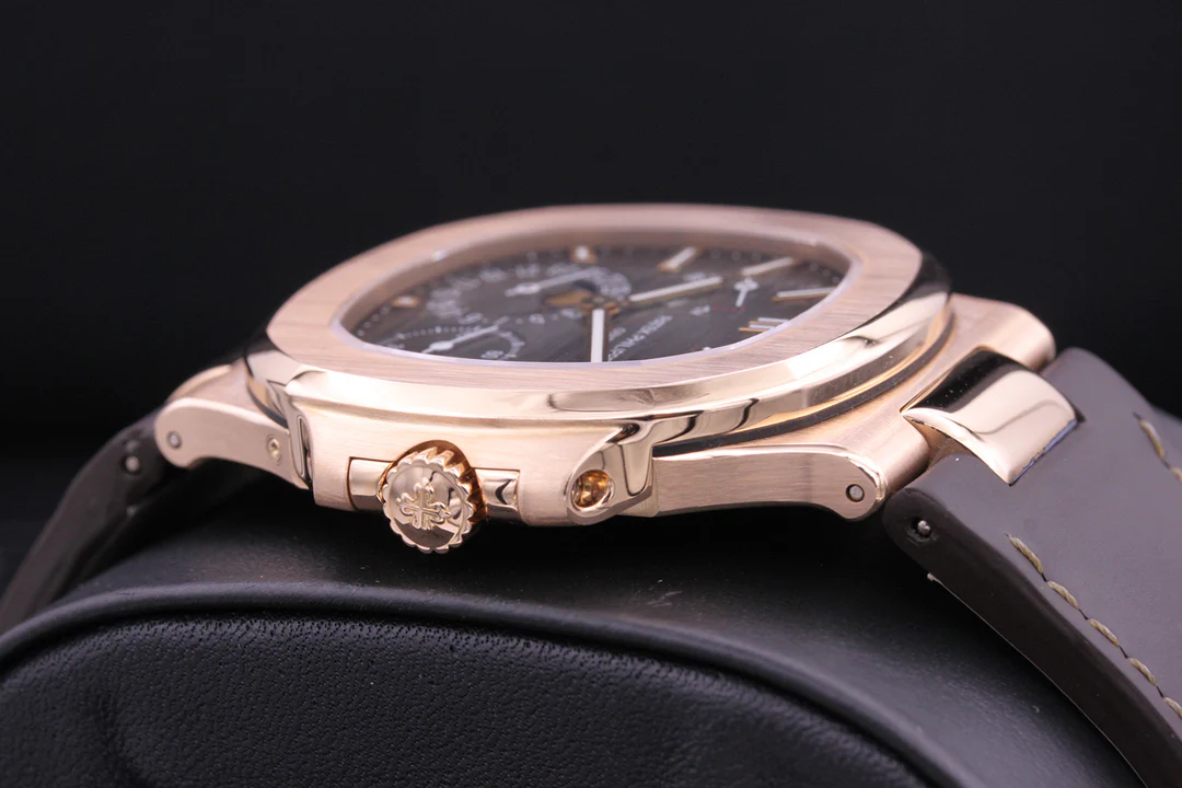 Patek Philippe Nautilus Moon Phase 40mm 5712R Black Dial - Image 3