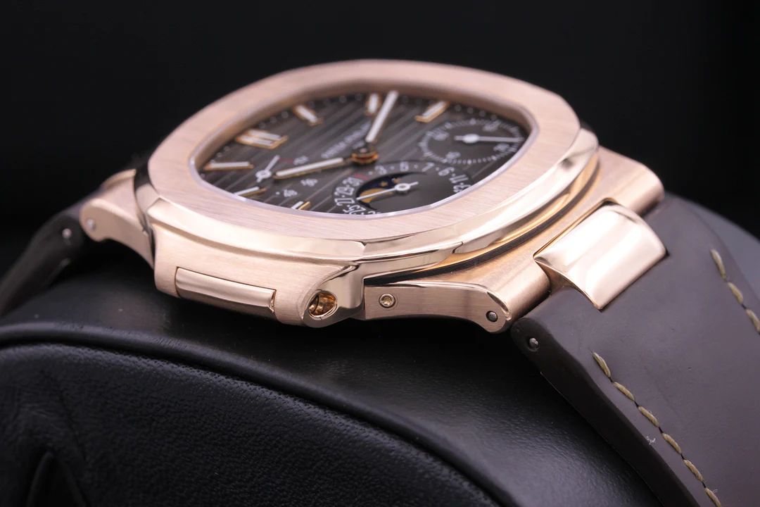 Patek Philippe Nautilus Moon Phase 40mm 5712R Black Dial - Image 2