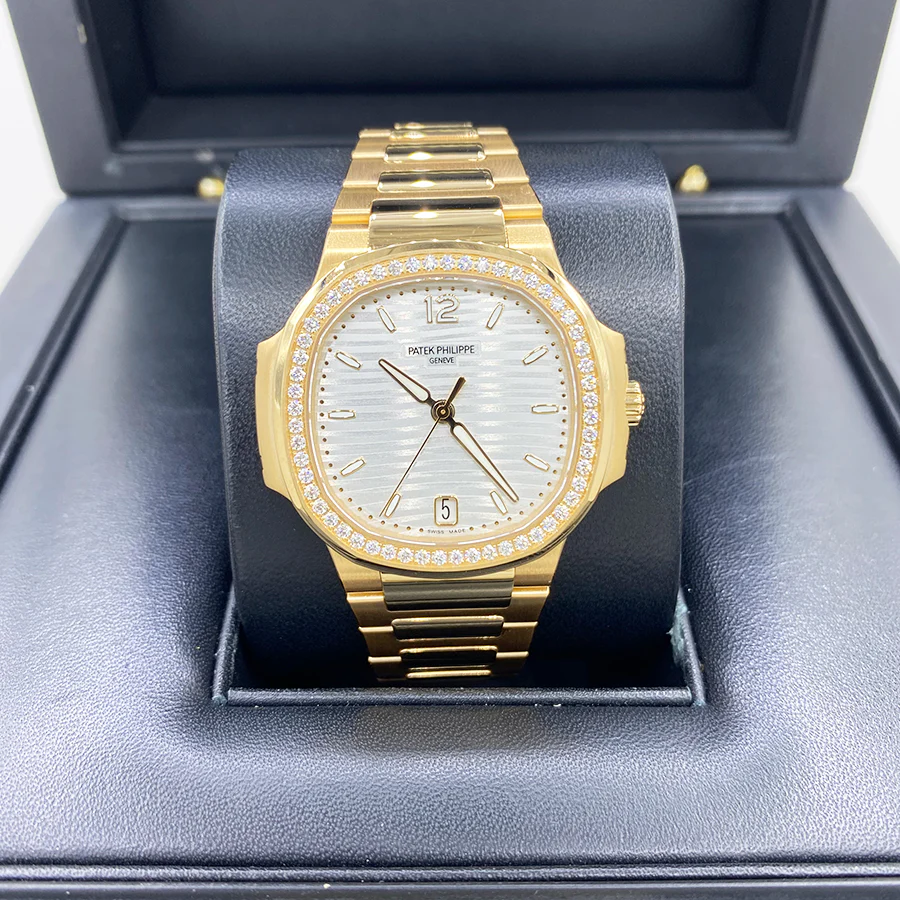 Patek Philippe Nautilus 35mm 7118/1200R Silver Dial - Image 7