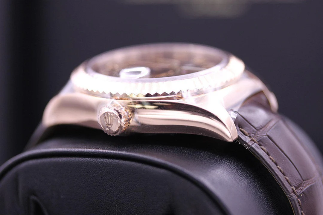 Rolex Sky-Dweller 42mm 326135 Chocolate Dial - Image 4